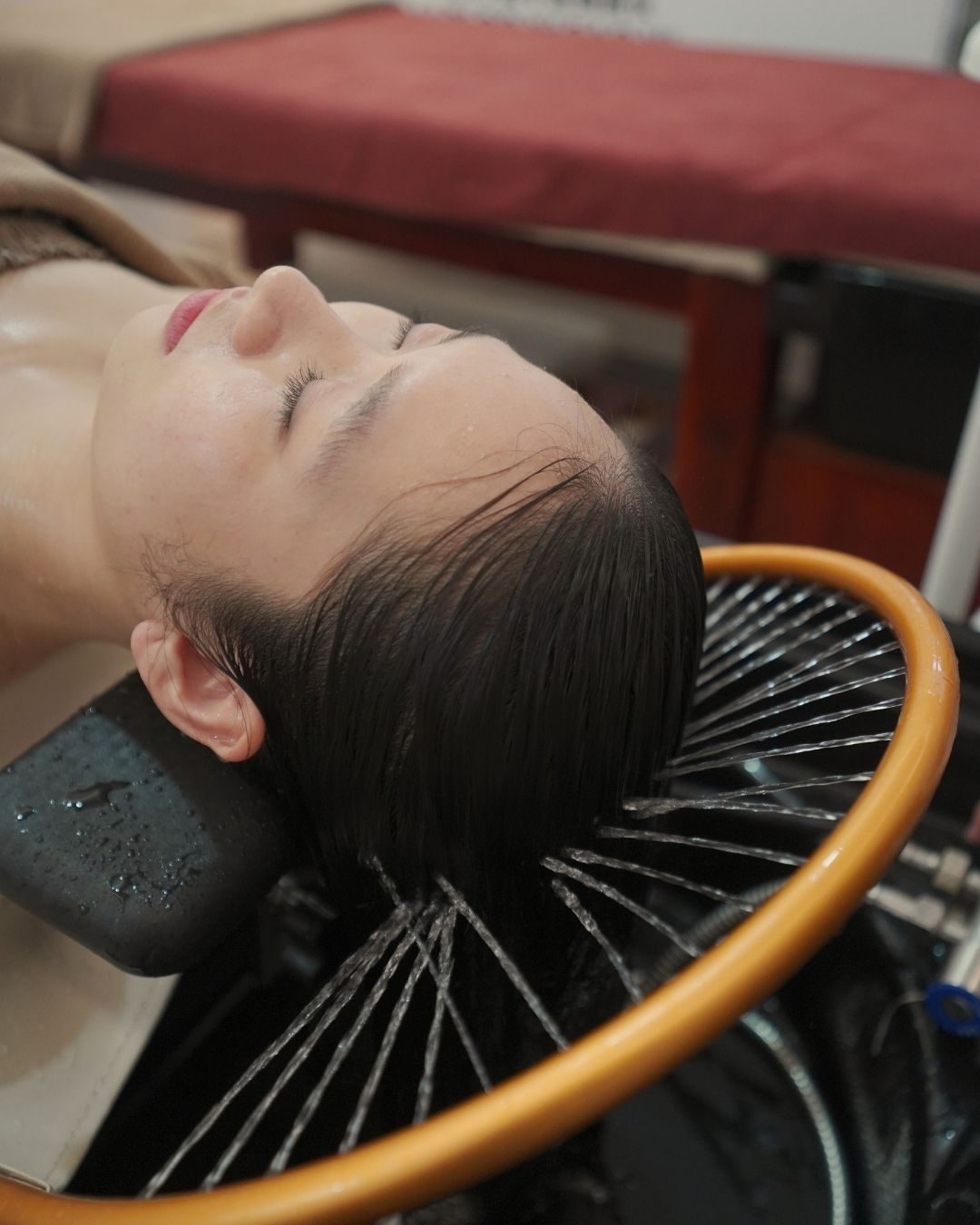Gội đầu dưỡng sinh với vòng xả nước